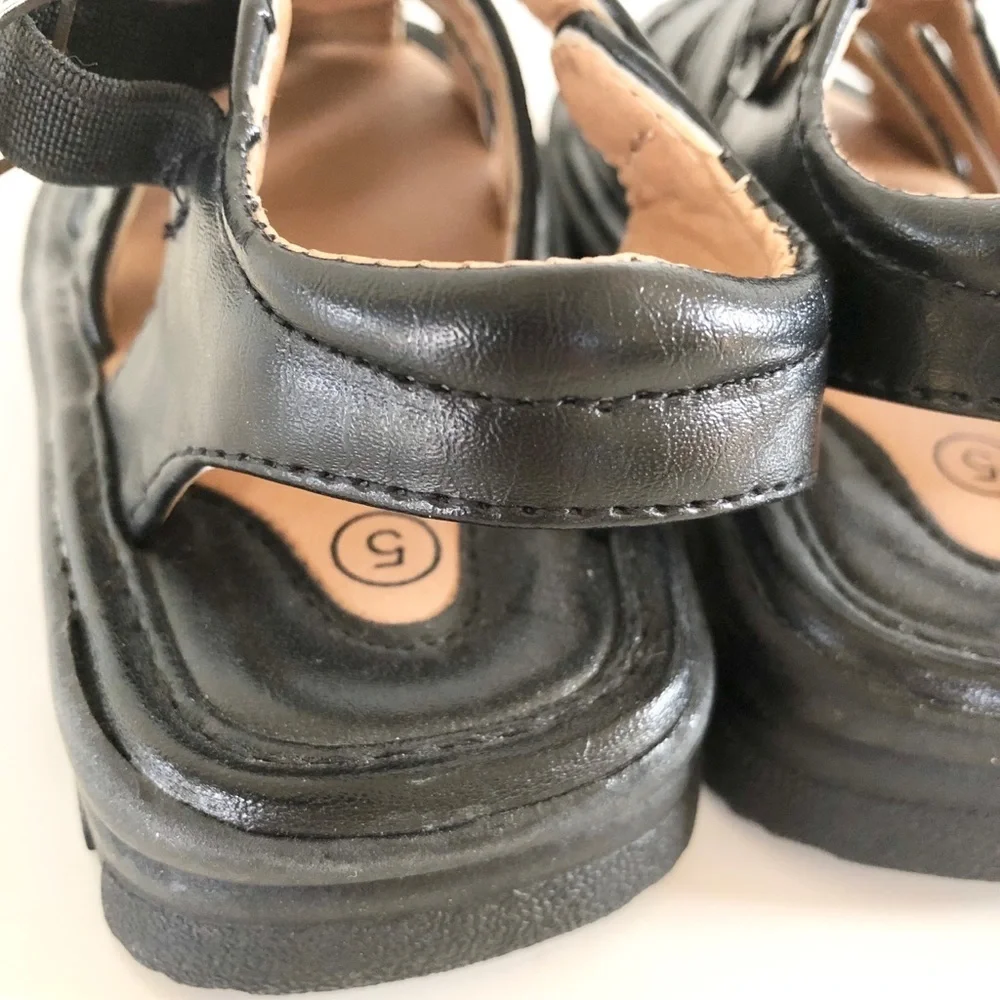 Venini Toddler Black Strap Sandals Boys Size 5